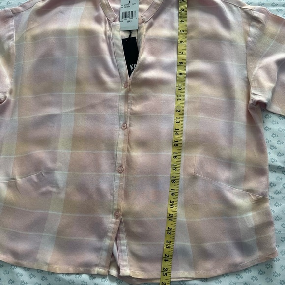 NWT KUT from the Kloth Pink Plaid Button-Up Blouse - Picture 4 of 7